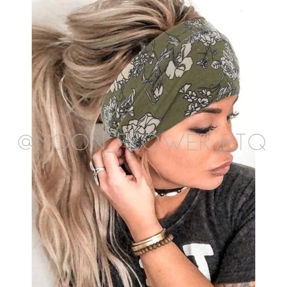 Green Boho Floral Headband - Picture 10 of 11